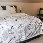 3 Bedroom Amazing In * Klausdorf (Vorpommern-Rugen)