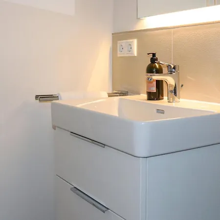 Дом отдыха 4 Bedroom Amazing In Klausdorf (Vorpommern-Rugen)