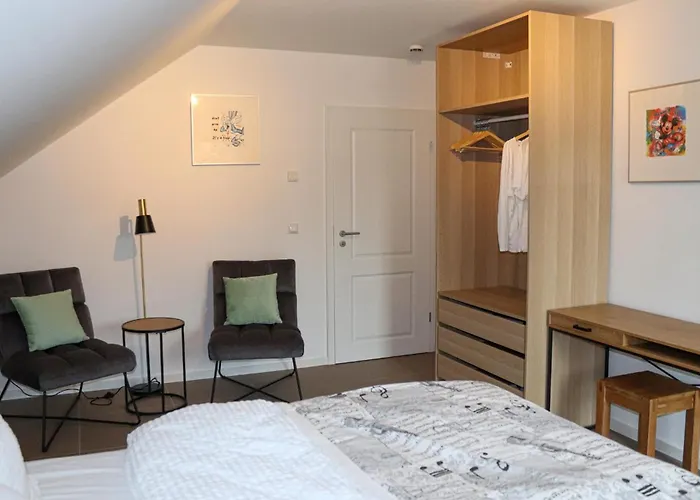 Nyaraló 4 Bedroom Amazing In