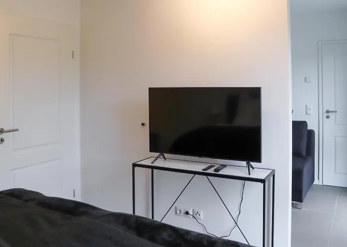 4 Bedroom Amazing In Klausdorf (Vorpommern-Rugen)