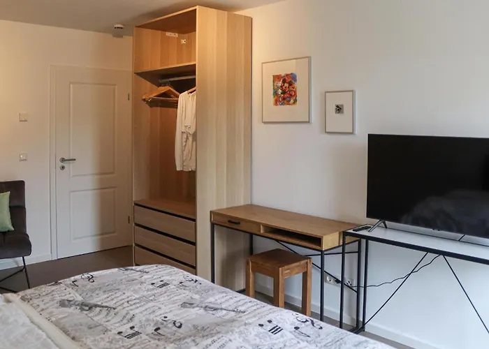 4 Bedroom Amazing In * Klausdorf (Vorpommern-Rugen)