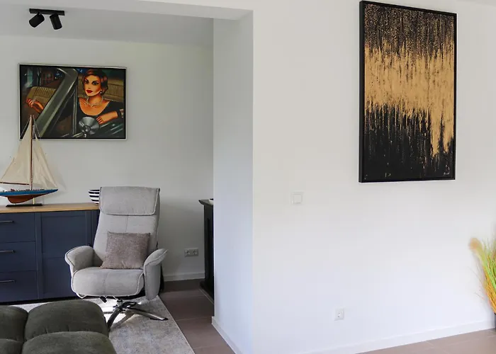 4 Bedroom Amazing In Klausdorf (Vorpommern-Rugen)